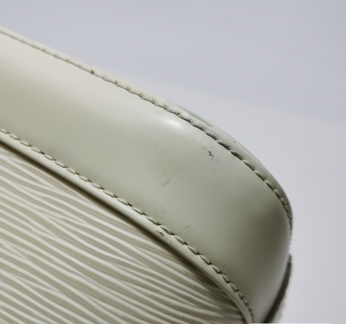 Preloved Louis Vuitton(LV) Alma pm white 250212781059966